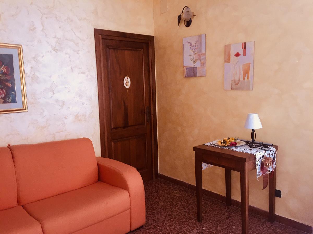 B&B Il Tulipano Sul Lago Colle di Tora Zewnętrze zdjęcie