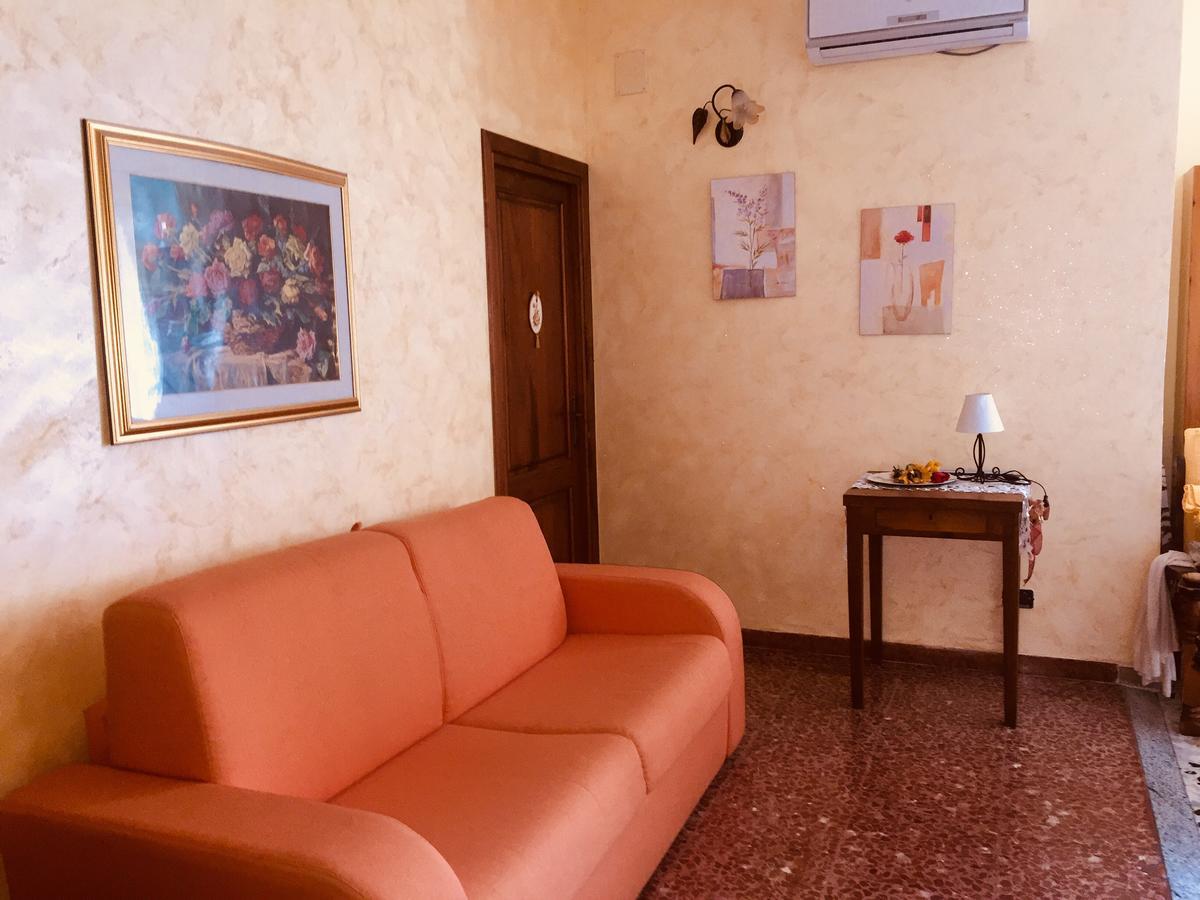 B&B Il Tulipano Sul Lago Colle di Tora Zewnętrze zdjęcie